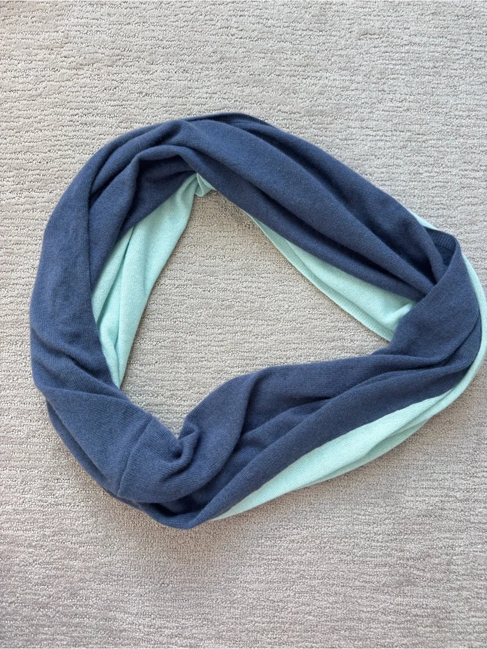Cullen 100% Cashmere Infinity Loop Scarf Blue Colorblock Cowl Wrap One Size